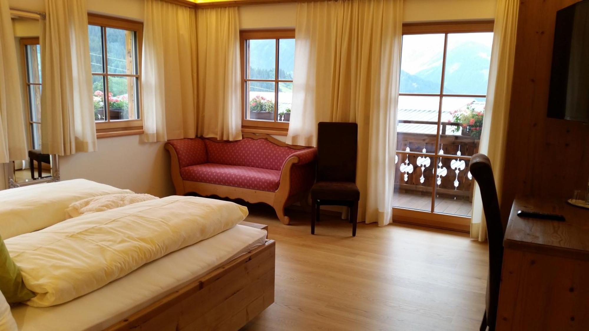 Rosis Sonnbergstuben Otel Kitzbühel Oda fotoğraf